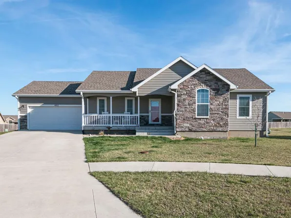4432 Bluebell Ct, Manhattan, KS 66502