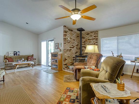 5th image of 2770 Oriole Dr