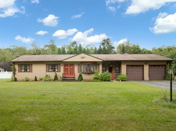 4 Bassam Dr, Rehoboth, MA 02769