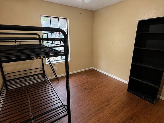 4th image of 285 Pecos Ln