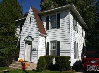 122 N McKenzie St, Adrian, MI