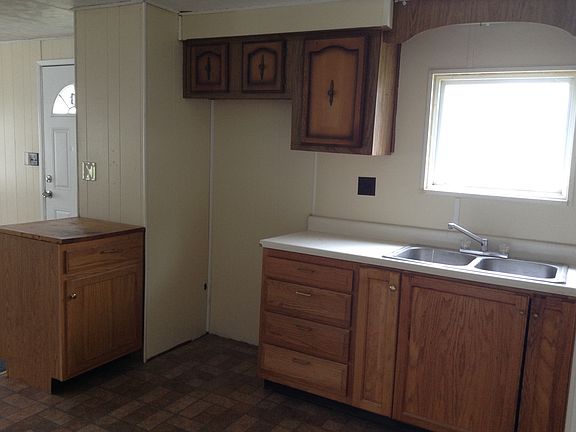 3rd image of 2404 Portage Hollow Dr