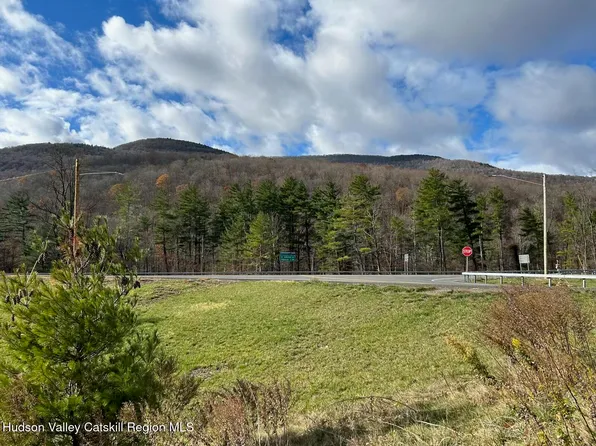 5485 Ny-212, Mount Tremper, NY 12457