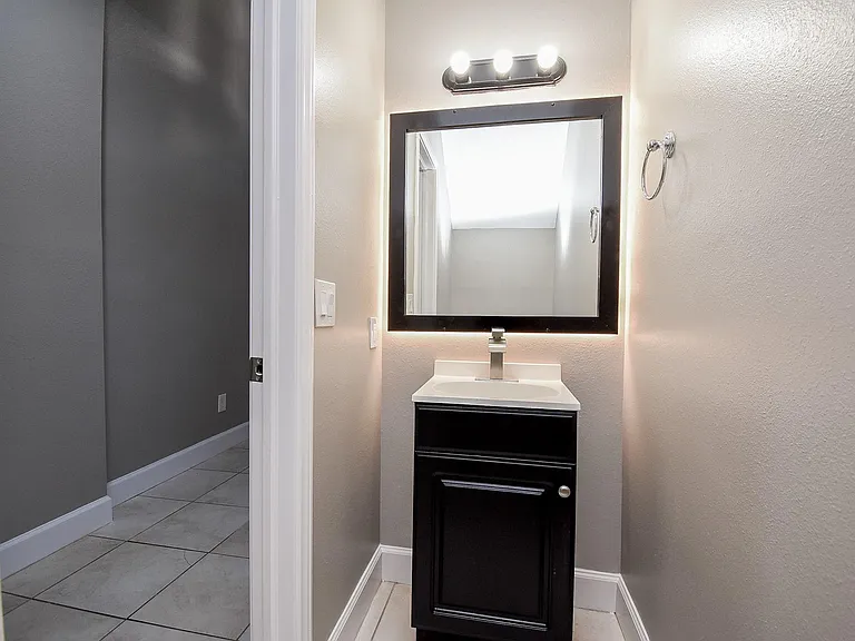 6318 Faulkner Ridge Dr — Photo 29