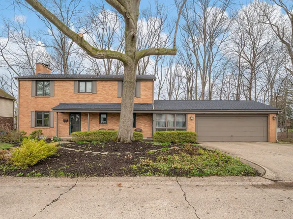 703 Comings Ave, Saint Joseph, MI 49085