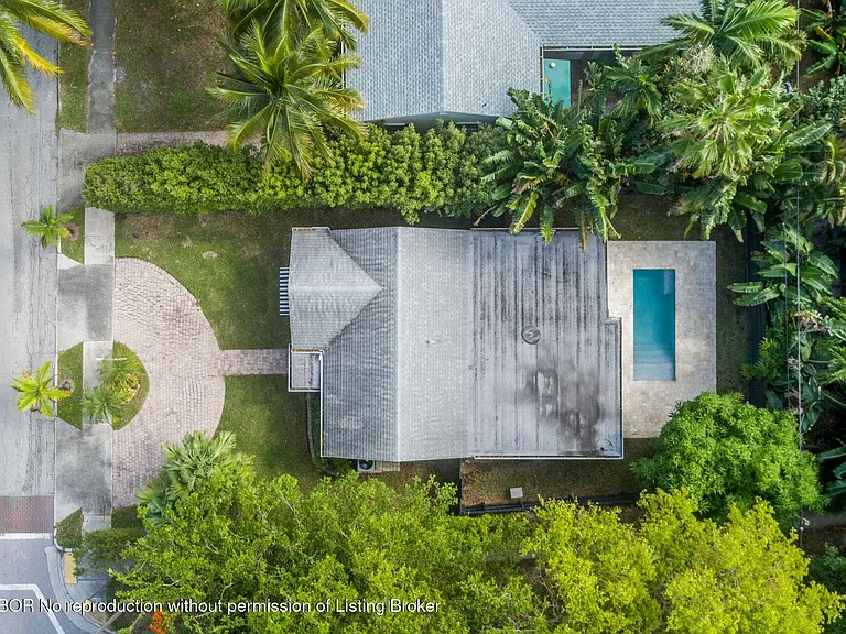 240 Almeria Rd — Photo 29