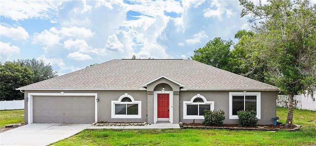 4 bed, 2.0 bath, 2238 sqft, $2,195 — Photo 1