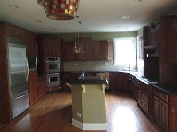 4th image of 1910 N Highland Ave