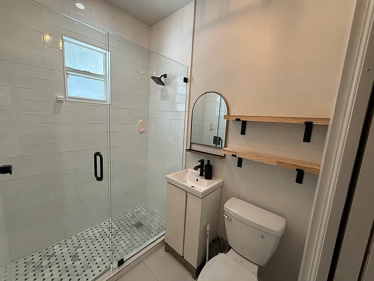529 Elizabeth St #3 — Photo 6