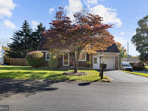 2009 City View Rd, York, PA 17406