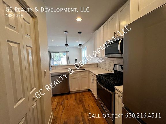 2nd image of 2509 N Clybourn Ave #1R