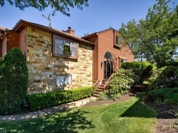 17 Independence Way, Rockaway Twp., NJ 07866