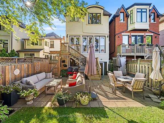 3rd image of 32 Cranbrooke Ave