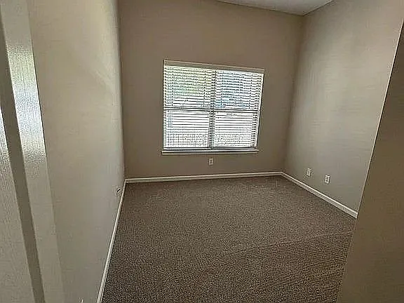 9056 Lexington Ct — Photo 10