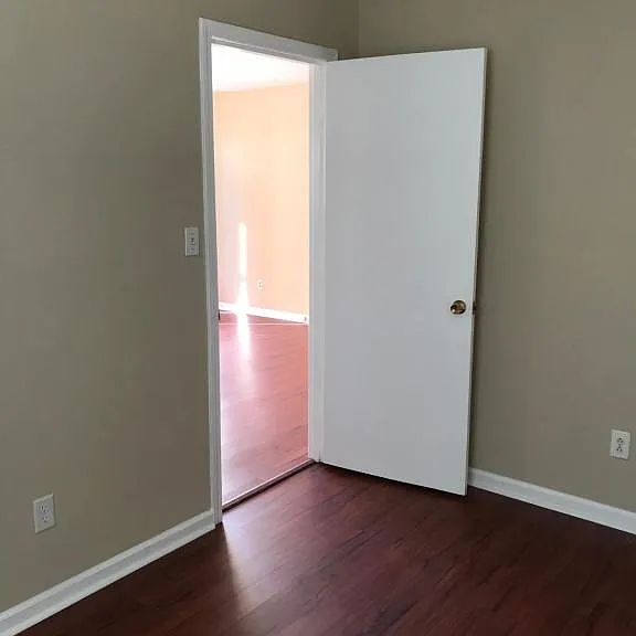 1811 Dalton Ct #B — Photo 12
