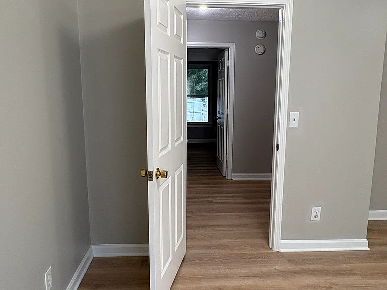 2700 Fort Daniels Dr — Photo 56