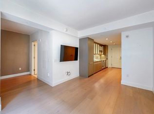 100 Lovejoy Wharf UNIT 5Q, Boston, MA 02114