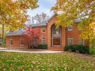 16 Northfield Rd, Signal Mountain, TN 37377