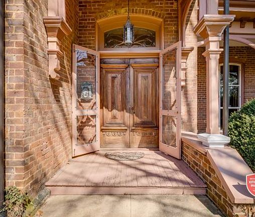 4th image of 306 W College St