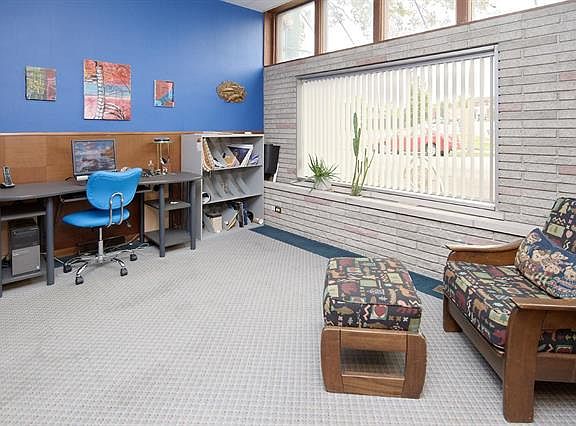 4th image of 2844 California Ave