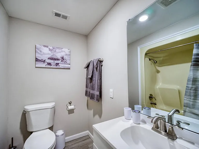 832 Mikael Ave #C — Photo 5