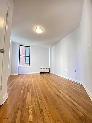 Rented by Bond New York | media 6