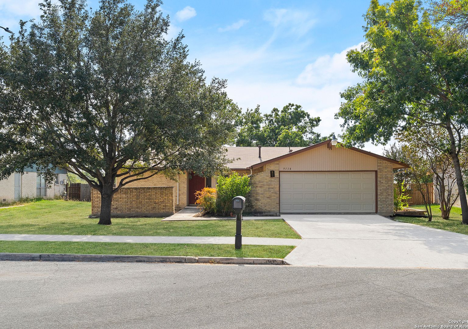 9118 ADAMS HILL DR, San Antonio, TX 78245 | Zillow