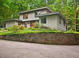 143 Drakestown Rd, Washington Twp, NJ 07840