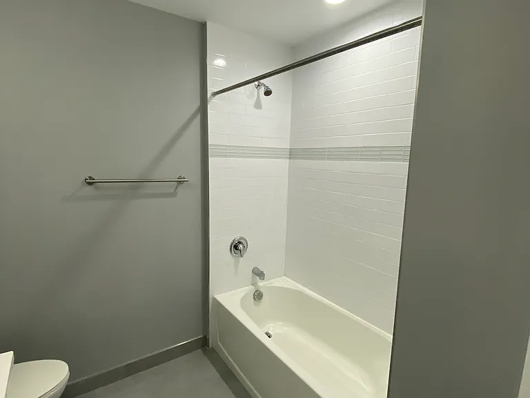 3100 Bergenline Ave #307 — Photo 19