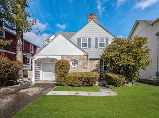 43 Sprague Rd, Scarsdale, NY 10583