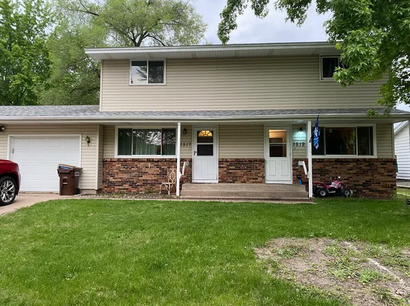 1517 Pennsylvania Ave N, Champlin, MN 55316