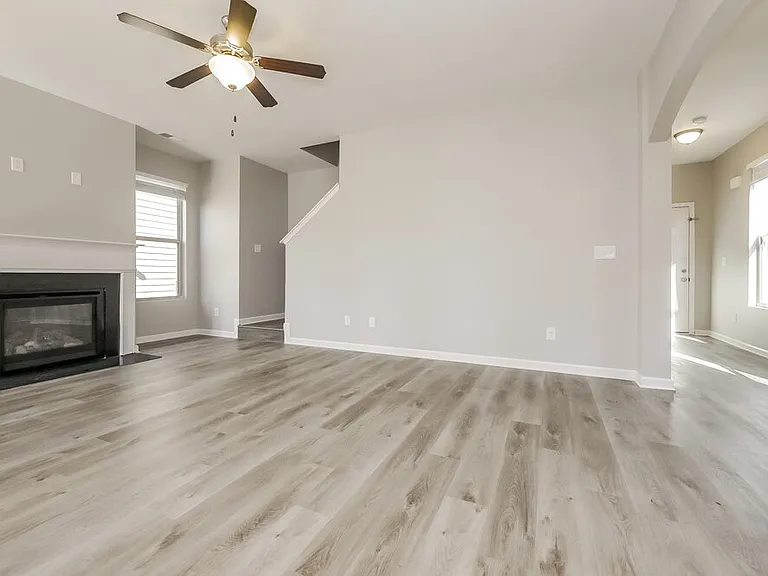 2632 Cornwall Dr — Photo 6
