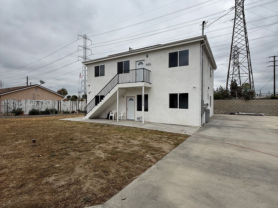 1st image of 10490 Greenhurst St #92