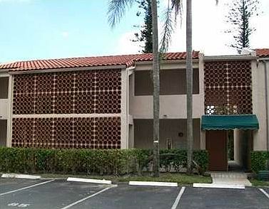 2nd image of 4210 Inverrary Blvd APT 83B