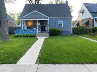 16 163rd Pl, Calumet City, IL 60409