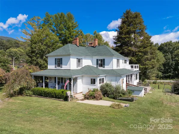 4912 Pigeon Rd, Waynesville, NC 28786