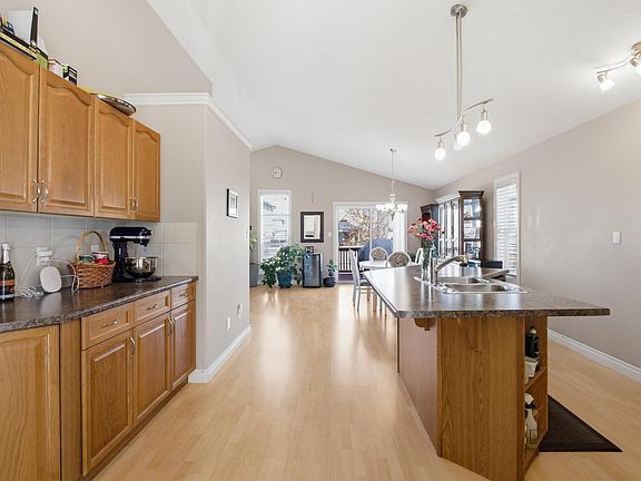 4th image of 16204 48th St NW