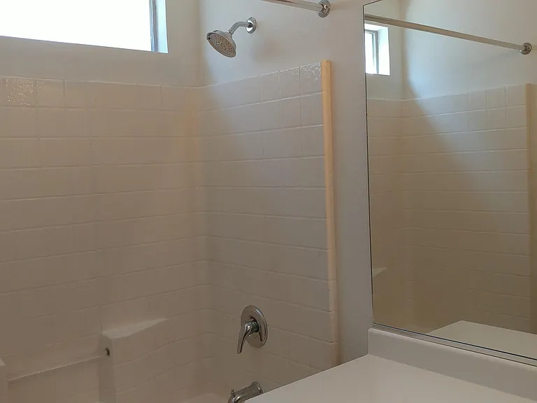 5513 S 7th Dr — Photo 6