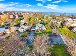 3 Chelsea Rd, New Rochelle, NY 10805