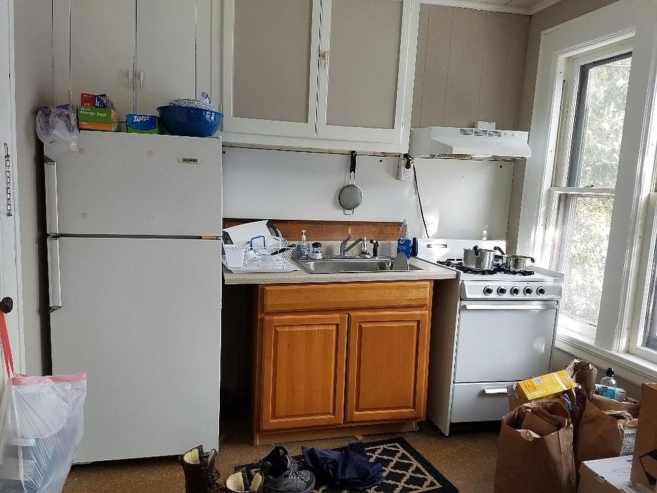2nd image of 636 Stewart Ave APT 2SE