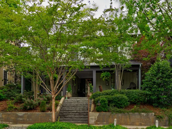 9052 Selborne Ln, Chattahoochee Hills, GA 30268