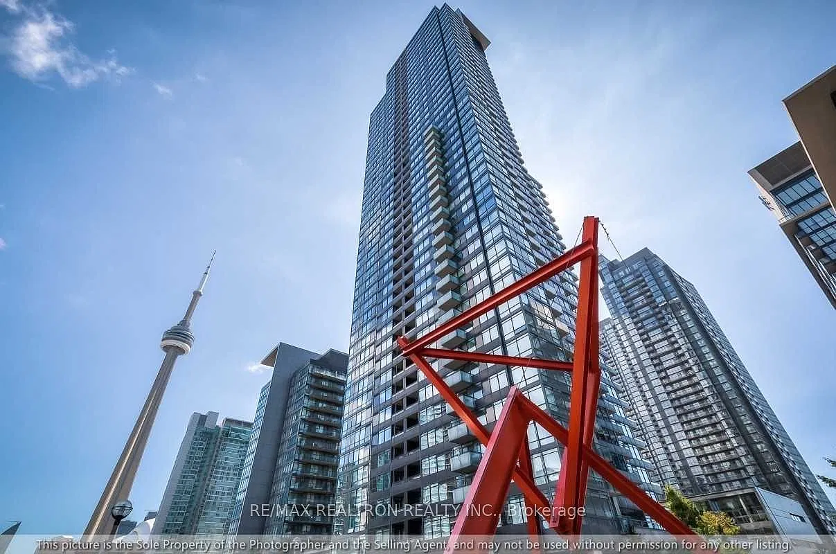 3 bed, $4,295 — Photo 1