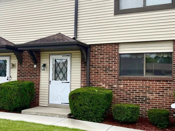 5803 Cambridge CIRCLE #4, Mount Pleasant, WI 53406