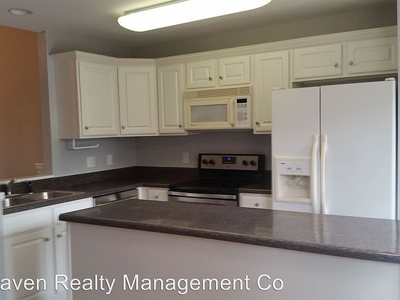 5th image of 1898 Sassafras Ln