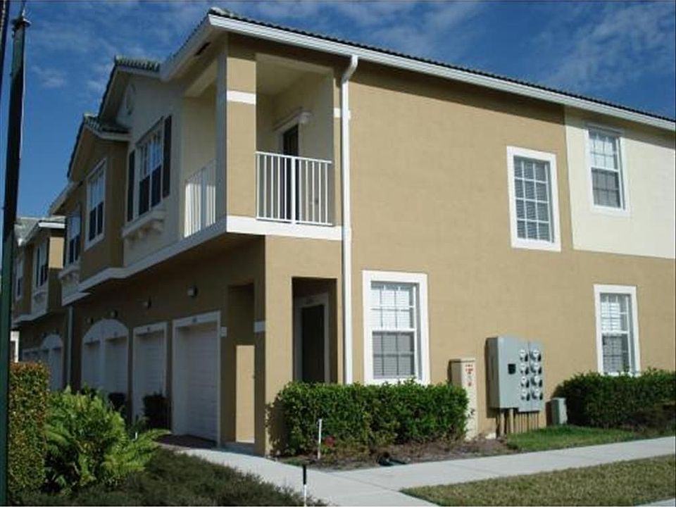 1st image of 3031 SE Lexington Lakes Dr APT 104