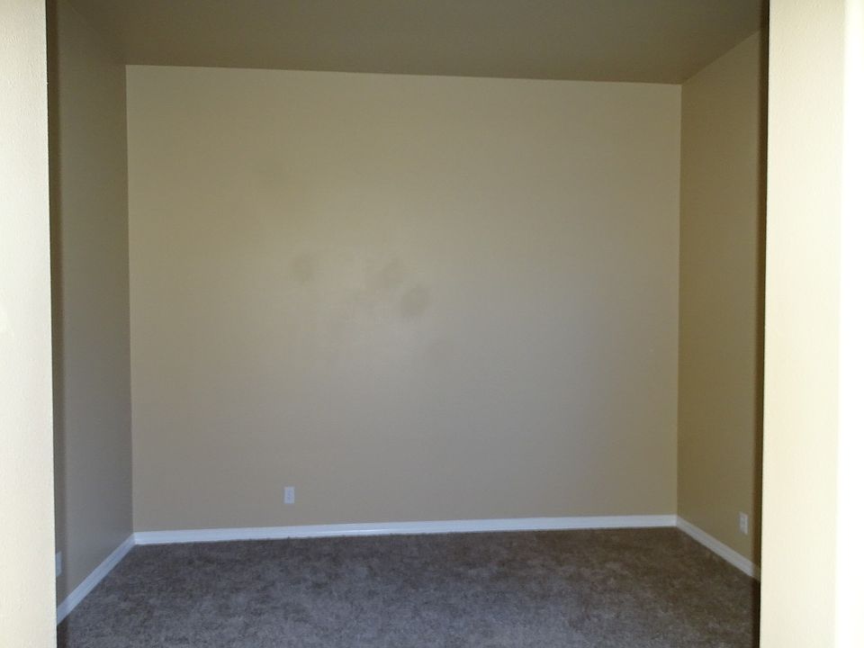 1st image of 1471 W Sandalwood Dr