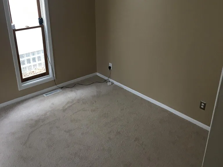 2465 Indianola Ave — Photo 19
