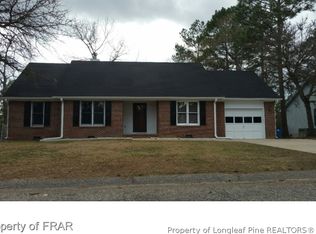 7490 Fairpoint Dr, Fayetteville, NC 28314