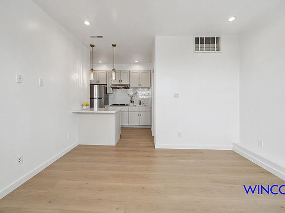 4th image of 736 Templeton Ave