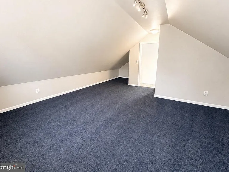808 Delaware Ave — Photo 12